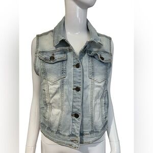Grace & Lace Cropped Denim Vest Medium Light Wash Button Front Jacket